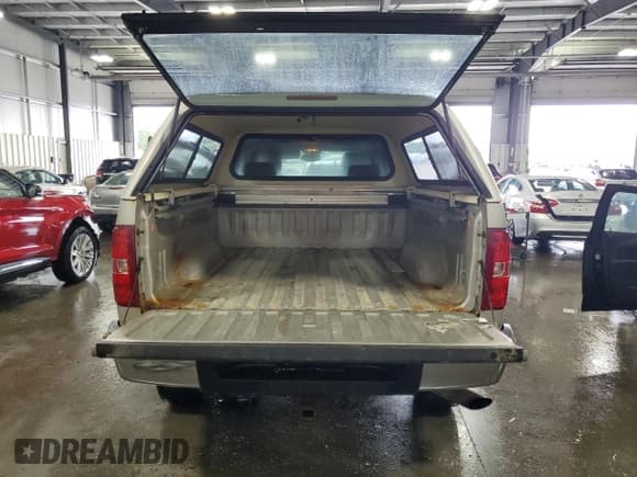 ✅ 2007 Chevrolet Silverado 2500HD Work Truck • VIN: 1GCHK29K87E506699 • Лот: 65772784. Опубликован ранее на Copart с пробегом 161 536 миль. Бесплатный доступ к архиву аукционных продаж из США и подробный отчёт об истории автомобиля на DreamBid. Изображение 6.