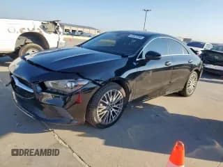 ✅ 2021 Mercedes-Benz CLA 250 • VIN: W1K5J4HB4MN171350 • Лот: 81521245. Опубликован ранее на Copart с пробегом 68 398 миль. Бесплатный доступ к архиву аукционных продаж из США и подробный отчёт об истории автомобиля на DreamBid. Изображение 1.