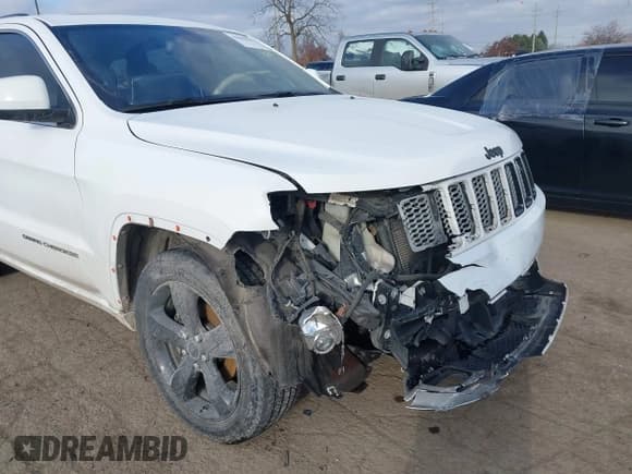 ✅ 2015 Jeep Grand Cherokee Laredo • VIN: 1C4RJEAG8FC721512 • Lot: 41090495. Listed on IAAI with 91,761 mi. Free auction sales archive from the USA and detailed vehicle history report at DreamBid. Image 6.