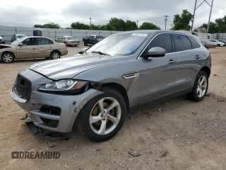 ✅ 2020 Jaguar F-Pace 25t Premium • VIN: SADCJ2FX4LA629631 • Лот: 59224165. Опубликован ранее на Copart с пробегом 145 504 миль. Бесплатный доступ к архиву аукционных продаж из США и подробный отчёт об истории автомобиля на DreamBid. Изображение 1.