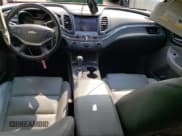 ✅ 2017 Chevrolet Impala LT • VIN: 1G1105S33HU119294 • Лот: 64423634. Опубликован ранее на Copart с пробегом 120 311 миль. Бесплатный доступ к архиву аукционных продаж из США и подробный отчёт об истории автомобиля на DreamBid. Изображение 8.