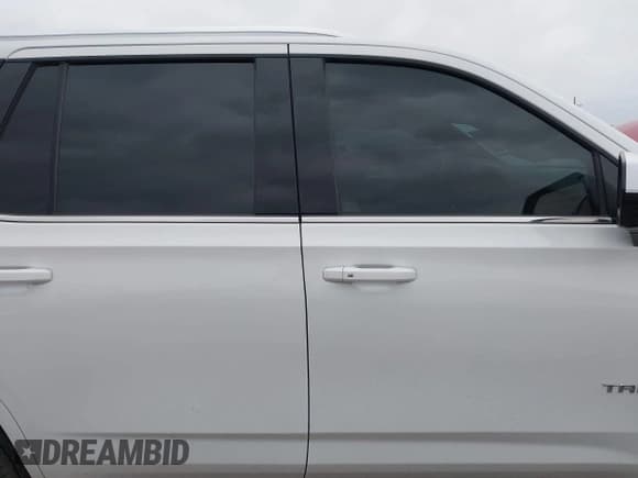 ✅ 2021 Chevrolet Tahoe LS • VIN: 1GNSCMKD2MR427003 • Lot: 43141335. Listed on IAAI with 56,682 mi. Free auction sales archive from the USA and detailed vehicle history report at DreamBid. Image 13.