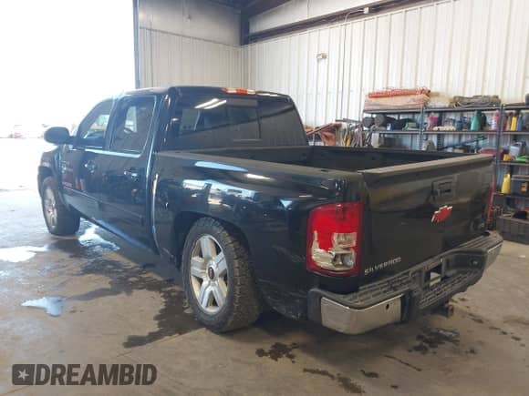 2007 Chevrolet Silverado 1500 LTZ с VIN 3GCEK13Y17G547954, выставлен на аукционе IAAI как лот 42193261 с пробегом 252 170 миль миль и . История ставок и продаж доступна на DreamBid. Изображение 3.