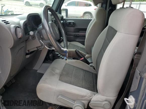 ✅ 2008 Jeep Wrangler X • VIN: 1J4FA24158L508989 • Лот: 59231795. Опубликован ранее на Copart с пробегом 159 016 миль. Бесплатный доступ к архиву аукционных продаж из США и подробный отчёт об истории автомобиля на DreamBid. Изображение 7.