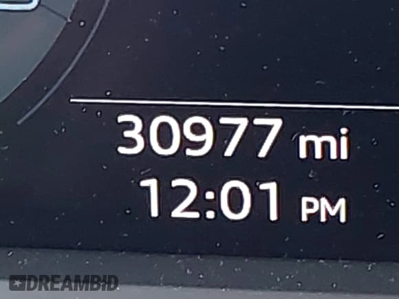 ✅ 2023 Audi A3 Premium Plus • VIN: WAUBUDGY9PA036562 • Lot: 42120798. Wystawiony na IAAI z przebiegiem 30 977 mil. Bezpłatny archiwum sprzedaży aukcyjnych z USA i szczegółowy raport historii pojazdu na DreamBid. Zdjęcie 14.