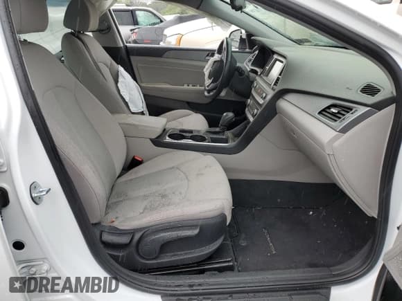 ✅ 2019 Hyundai Sonata SEL • VIN: 5NPE34AF7KH741856 • Lot: 60382952. Wystawiony na Copart z przebiegiem 15 179 mil. Bezpłatny archiwum sprzedaży aukcyjnych z USA i szczegółowy raport historii pojazdu na DreamBid. Zdjęcie 5.