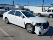 ✅ 2014 Toyota Camry LE • VIN: 4T4BF1FKXER347133 • Lot: 43587617. Wystawiony na IAAI z przebiegiem 100 178 mil. Bezpłatny archiwum sprzedaży aukcyjnych z USA i szczegółowy raport historii pojazdu na DreamBid. Zdjęcie 1.