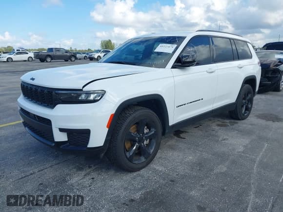 ✅ 2023 Jeep Grand Cherokee Altitude • VIN: 1C4RJJAG2P8808240 • Лот: 41227471. Опубликован ранее на IAAI с пробегом 45 167 миль. Бесплатный доступ к архиву аукционных продаж из США и подробный отчёт об истории автомобиля на DreamBid. Изображение 2.