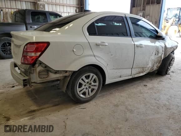 2020 Chevrolet Sonic LS с VIN 1G1JB5SB7L4105019, выставлен на аукционе Copart как лот 55061395 с пробегом 52 913 миль миль и Списание • Salvage title. История ставок и продаж доступна на DreamBid. Изображение 3.