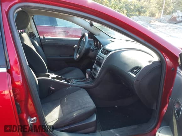 ✅ 2012 Chevrolet Malibu 1LT • VIN: 1G1ZC5E06CF252530 • Lot: 43455762. Listed on IAAI with 172,537 mi. Free auction sales archive from the USA and detailed vehicle history report at DreamBid. Image 5.