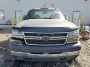 ✅ 2006 Chevrolet Silverado 2500HD LT1 • VIN: 1GCHK23246F103885 • Lot: 48869075. Wystawiony na Copart z przebiegiem Nie podano. Bezpłatny archiwum sprzedaży aukcyjnych z USA i szczegółowy raport historii pojazdu na DreamBid. Zdjęcie 5.