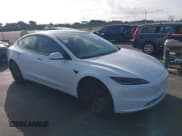 ✅ 2025 Tesla Model 3 Long Range • VIN: 5YJ3E1EA2SF933926 • Lot: 43537655. Wystawiony na IAAI z przebiegiem 6 306 mil. Bezpłatny archiwum sprzedaży aukcyjnych z USA i szczegółowy raport historii pojazdu na DreamBid. Zdjęcie 12.