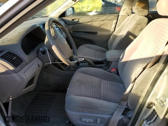 ✅ 2006 Toyota Camry STD • VIN: 4T1BE32K26U704126 • Lot: 85886325. Wystawiony na Copart z przebiegiem 195 201 mil. Bezpłatny archiwum sprzedaży aukcyjnych z USA i szczegółowy raport historii pojazdu na DreamBid. Zdjęcie 7.