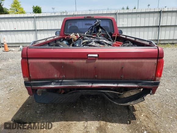 ✅ 1995 Ford F-150 • VIN: 1FTEF15N7SNB13223 • Lot: 56002595. Wystawiony na Copart z przebiegiem Nie podano. Bezpłatny archiwum sprzedaży aukcyjnych z USA i szczegółowy raport historii pojazdu na DreamBid. Zdjęcie 6.