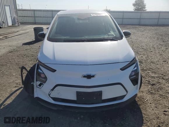 ✅ 2023 Chevrolet Bolt EV 1LT • VIN: 1G1FW6S03P4127748 • Lot: 55466605. Wystawiony na Copart z przebiegiem 10 499 mil. Bezpłatny archiwum sprzedaży aukcyjnych z USA i szczegółowy raport historii pojazdu na DreamBid. Zdjęcie 5.