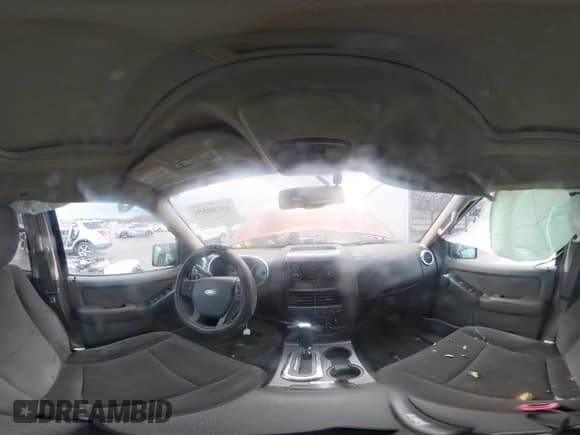 ✅ 2009 Ford Explorer Sport Trac XLT • VIN: 1FMEU51E89UA27241 • Lot: 43700554. Listed on IAAI with 176,305 mi. Free auction sales archive from the USA and detailed vehicle history report at DreamBid. Image 18.