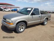 ✅ 2003 Chevrolet S-10 Work Truck • VIN: 1GCCS14X838190687 • Лот: 41919959. Опубликован ранее на IAAI с пробегом 157 165 миль. Бесплатный доступ к архиву аукционных продаж из США и подробный отчёт об истории автомобиля на DreamBid. Изображение 2.