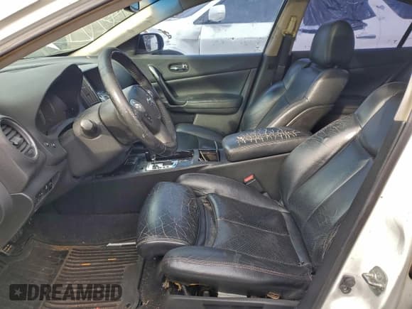 ✅ 2011 Nissan Maxima SV • VIN: 1N4AA5AP1BC823019 • Lot: 96772555. Listed on Copart with 219,752 mi. Free auction sales archive from the USA and detailed vehicle history report at DreamBid. Image 7.