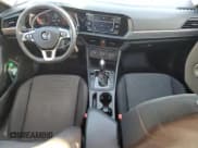 ✅ 2019 Volkswagen Jetta S • VIN: 3VWC57BUXKM068634 • Лот: 82447315. Опубликован ранее на Copart с пробегом 124 242 миль. Бесплатный доступ к архиву аукционных продаж из США и подробный отчёт об истории автомобиля на DreamBid. Изображение 8.