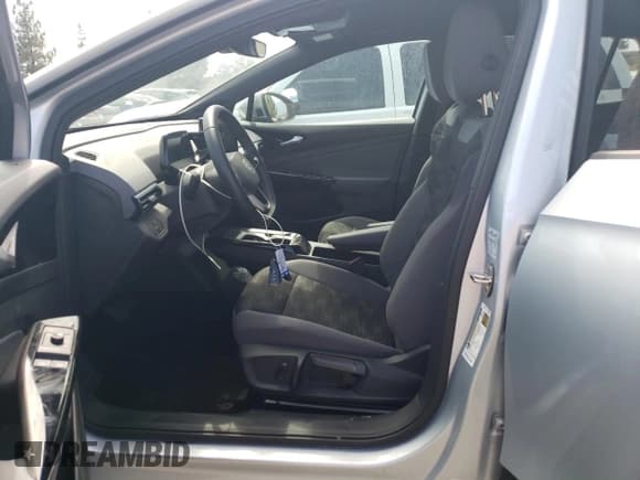 ✅ 2022 Volkswagen ID.4 Pro • VIN: WVGRMPE23NP061903 • Lot: 62135353. Listed on Copart with 10,722 mi. Free auction sales archive from the USA and detailed vehicle history report at DreamBid. Image 7.