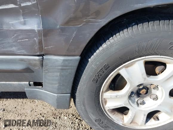 ✅ 2004 Ford Escape XLT • VIN: 1FMYU03164KB22170 • Lot: 41991801. Listed on IAAI with 170,492 mi. Free auction sales archive from the USA and detailed vehicle history report at DreamBid. Image 13.