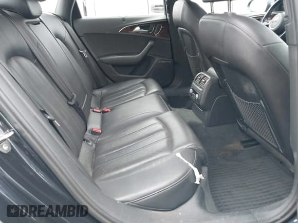 ✅ 2015 Audi A6 Prestige • VIN: WAUHGAFC1FN009076 • Лот: 41735331. Опубликован ранее на IAAI с пробегом 122 550 миль. Бесплатный доступ к архиву аукционных продаж из США и подробный отчёт об истории автомобиля на DreamBid. Изображение 8.