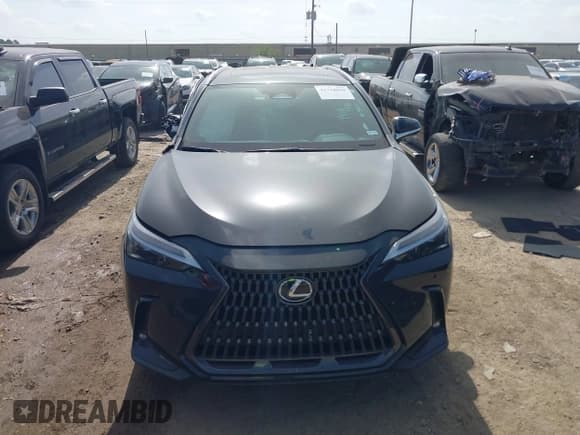 ✅ 2022 Lexus NX 350 Premium • VIN: 2T2GGCEZ3NC011926 • Lot: 42718010. Wystawiony na IAAI z przebiegiem 23 550 mil. Bezpłatny archiwum sprzedaży aukcyjnych z USA i szczegółowy raport historii pojazdu na DreamBid. Zdjęcie 12.