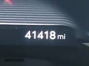 ✅ 2023 Genesis G70 2.0T • VIN: KMTG34TA2PU131355 • Lot: 43548986. Wystawiony na IAAI z przebiegiem 41 418 mil. Bezpłatny archiwum sprzedaży aukcyjnych z USA i szczegółowy raport historii pojazdu na DreamBid. Zdjęcie 7.