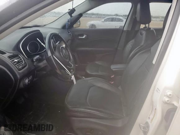 ✅ 2021 Jeep Compass Limited • VIN: 3C4NJDCB4MT512750 • Lot: 63043245. Wystawiony na Copart z przebiegiem 87 409 mil. Bezpłatny archiwum sprzedaży aukcyjnych z USA i szczegółowy raport historii pojazdu na DreamBid. Zdjęcie 7.