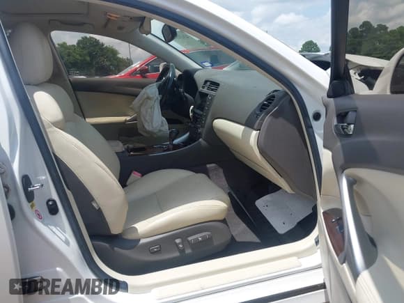 ✅ 2010 Lexus IS 250 • VIN: JTHBF5C27A2097106 • Lot: 42431386. Listed on IAAI with 146,212 mi. Free auction sales archive from the USA and detailed vehicle history report at DreamBid. Image 5.