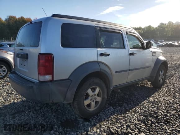 ✅ 2007 Dodge Nitro SXT • VIN: 1D8GT28K67W544289 • Lot: 85746485. Wystawiony na Copart z przebiegiem 308 577 mil. Bezpłatny archiwum sprzedaży aukcyjnych z USA i szczegółowy raport historii pojazdu na DreamBid. Zdjęcie 3.