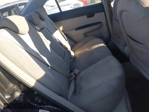 ✅ 2006 Hyundai Accent GLS • VIN: KMHCN46C96U036189 • Лот: 40991695. Опубликован ранее на IAAI с пробегом 209 738 миль. Бесплатный доступ к архиву аукционных продаж из США и подробный отчёт об истории автомобиля на DreamBid. Изображение 8.