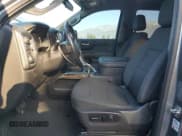 ✅ 2019 Chevrolet Silverado 1500 RST • VIN: 1GCRYEED8KZ233180 • Лот: 82754775. Опубликован ранее на Copart с пробегом 66 513 миль. Бесплатный доступ к архиву аукционных продаж из США и подробный отчёт об истории автомобиля на DreamBid. Изображение 7.