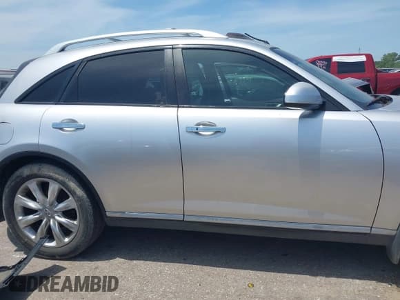 ✅ 2008 Infiniti FX • VIN: JNRAS08U18X103386 • Lot: 42260026. Wystawiony na IAAI z przebiegiem Nie podano. Bezpłatny archiwum sprzedaży aukcyjnych z USA i szczegółowy raport historii pojazdu na DreamBid. Zdjęcie 12.