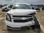 2019 Chevrolet Tahoe Premier z VIN 1GNSKCKJ3KR220037, wystawiony jako Copart lot #54484665 z przebiegiem 94 112 mil mil oraz Szkoda całkowita • Salvage title. Historia ofert i sprzedaży dostępna na DreamBid. Obrazek 5.