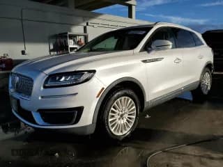 ✅ 2019 Lincoln Nautilus Standard • VIN: 2LMPJ6J98KBL10930 • Lot: 80288914. Listed on Copart with 24,545 mi. Free auction sales archive from the USA and detailed vehicle history report at DreamBid. Image 1.