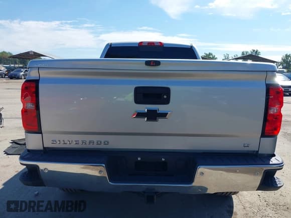 ✅ 2018 Chevrolet Silverado 1500 LT • VIN: 1GCUKREC3JF110297 • Лот: 43307921. Опубликован ранее на IAAI с пробегом 83 209 миль. Бесплатный доступ к архиву аукционных продаж из США и подробный отчёт об истории автомобиля на DreamBid. Изображение 16.