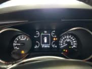 ✅ 2018 Toyota Sequoia SR5 • VIN: 5TDZY5G15JS070829 • Лот: 66050725. Опубликован ранее на Copart с пробегом 290 351 миль. Бесплатный доступ к архиву аукционных продаж из США и подробный отчёт об истории автомобиля на DreamBid. Изображение 9.