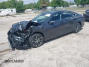 ✅ 2025 Lexus ES 350 • VIN: 58ADZ1B19SU197849 • Lot: 41925709. Wystawiony na IAAI z przebiegiem Nie podano. Bezpłatny archiwum sprzedaży aukcyjnych z USA i szczegółowy raport historii pojazdu na DreamBid. Zdjęcie 2.