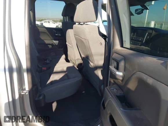 2019 Chevrolet Silverado 1500 LT z VIN 2GCRCPEC4K1119591, wystawiony jako IAAI lot #43316471 z przebiegiem 36 980 mil mil oraz . Historia ofert i sprzedaży dostępna na DreamBid. Obrazek 8.