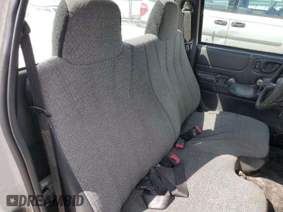 ✅ 2000 Chevrolet S-10 • VIN: 1GCCS1457YK291440 • Лот: 51410235. Опубликован ранее на Copart с пробегом 155 798 миль. Бесплатный доступ к архиву аукционных продаж из США и подробный отчёт об истории автомобиля на DreamBid. Изображение 10.