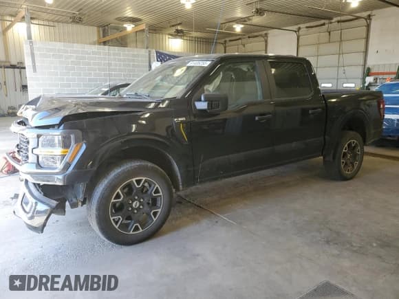 ✅ 2024 Ford F-150 STX • VIN: 1FTFW2L54RFA28129 • Lot: 91405255. Listed on Copart with 31,809 mi. Free auction sales archive from the USA and detailed vehicle history report at DreamBid. Image 1.