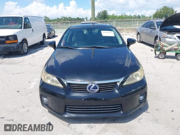 ✅ 2013 Lexus CT 200h • VIN: JTHKD5BH5D2128546 • Lot: 42882767. Listed on IAAI with 217,505 mi. Free auction sales archive from the USA and detailed vehicle history report at DreamBid. Image 6.