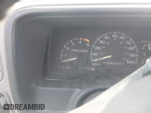 ✅ 1995 GMC Sierra 1500 • VIN: 2GTEC19K2S1553540 • Lot: 43313365. Wystawiony na IAAI z przebiegiem 275 089 mil. Bezpłatny archiwum sprzedaży aukcyjnych z USA i szczegółowy raport historii pojazdu na DreamBid. Zdjęcie 7.