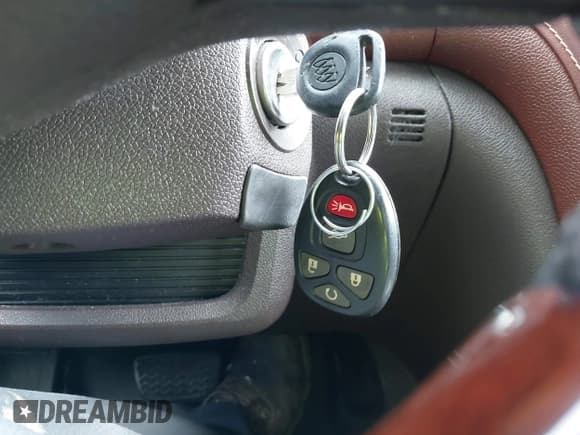 ✅ 2013 Buick Enclave Premium • VIN: 5GAKVDKD5DJ138023 • Lot: 42695946. Listed on IAAI with 127,909 mi. Free auction sales archive from the USA and detailed vehicle history report at DreamBid. Image 11.