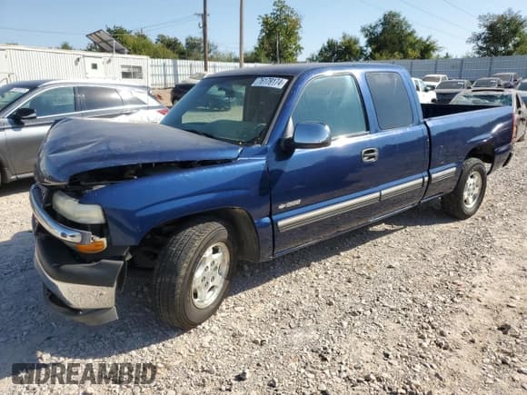 ✅ 2001 Chevrolet Silverado 1500 LS • VIN: 2GCEC19T211366175 • Lot: 76179174. Listed on Copart with 129,984 mi. Free auction sales archive from the USA and detailed vehicle history report at DreamBid. Image 1.