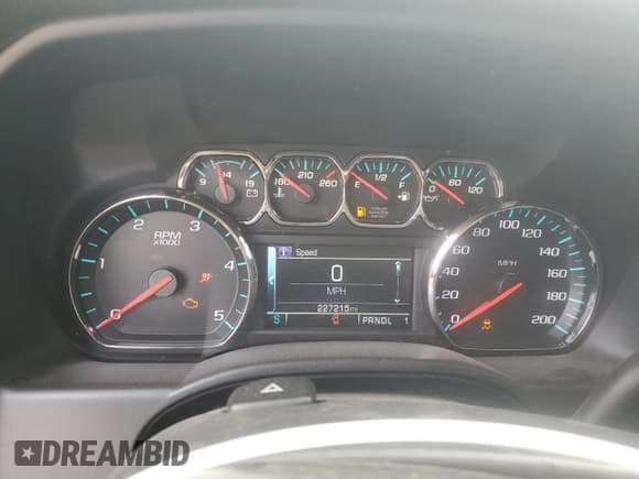 ✅ 2017 Chevrolet Silverado 2500HD LT • VIN: 1GC1KVEY8HF123256 • Lot: 61423985. Wystawiony na Copart z przebiegiem 227 215 mil. Bezpłatny archiwum sprzedaży aukcyjnych z USA i szczegółowy raport historii pojazdu na DreamBid. Zdjęcie 9.