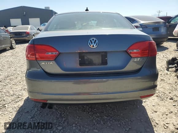 ✅ 2013 Volkswagen Jetta SE • VIN: 3VWDX7AJ3DM271048 • Lot: 59257995. Listed on Copart with 122,393 mi. Free auction sales archive from the USA and detailed vehicle history report at DreamBid. Image 6.