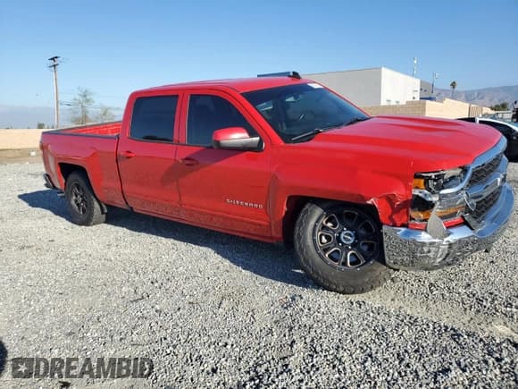 ✅ 2018 Chevrolet Silverado 1500 LT • VIN: 3GCPCREC6JG517491 • Lot: 83764825. Wystawiony na Copart z przebiegiem 45 860 mil. Bezpłatny archiwum sprzedaży aukcyjnych z USA i szczegółowy raport historii pojazdu na DreamBid. Zdjęcie 4.