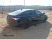 2019 Toyota Camry LE z VIN 4T1B11HK9KU725556, wystawiony jako IAAI lot #42922588 z przebiegiem 138 969 mil mil oraz . Historia ofert i sprzedaży dostępna na DreamBid. Obrazek 4.